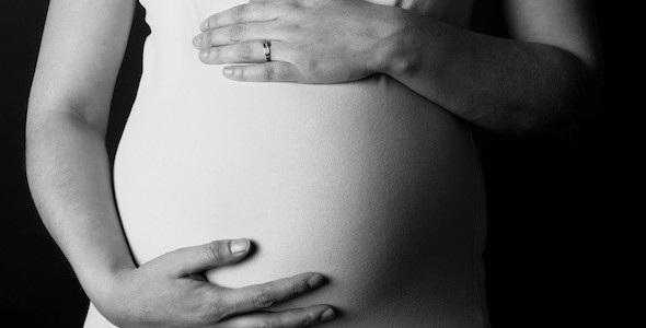 Il Consiglio d’Europa boccia il rapporto sulla maternità surrogata