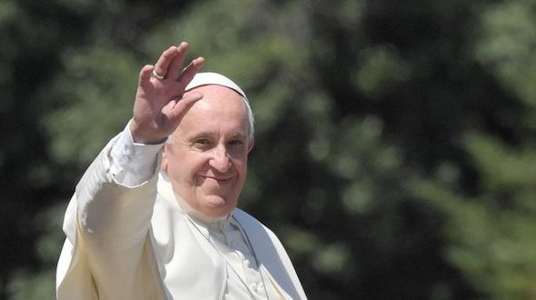 Papa Francesco: “Sono profondamente commossa per il gesto di Barbiana, le sue parole sono una lezione quanto mai attuale”